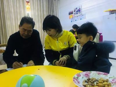 攜手同行 共育未來——‘走進(jìn)家庭 攜手育人’大家訪活動(dòng)暨家庭教育咨詢服務(wù)